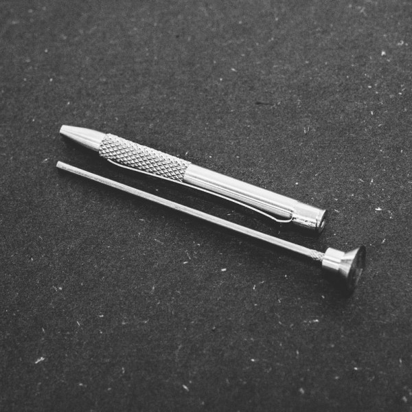 ZENPEN dávkovač pryskyřice